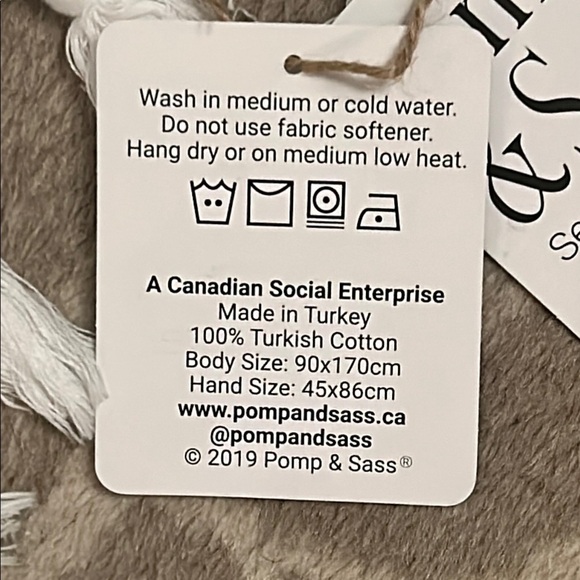 NWT Pomp & Sass Elegant White Turkish Cotton Hand Towel - Picture 7 of 11